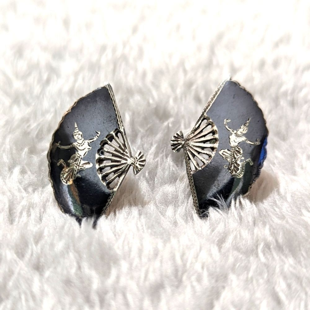 Vintage 30's-40's Sterling Silver Niello Dancer Screw Back Earrings Fan Shaped - Picture 7 of 8